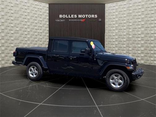 2021 Jeep Gladiator Sport