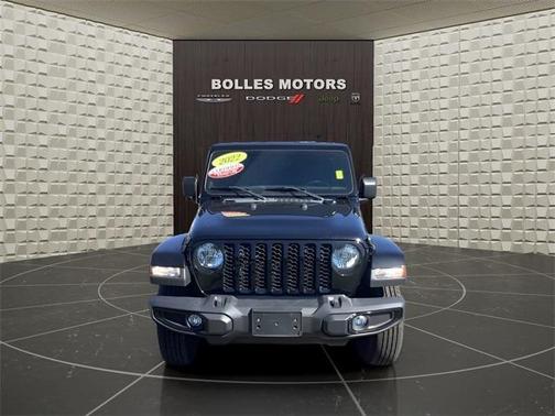 2022 Jeep Gladiator Sport