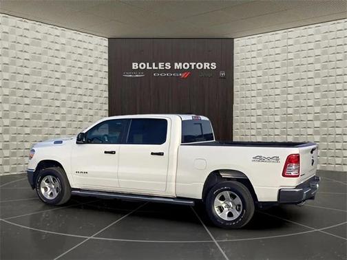 2023 RAM 1500 Big Horn Crew Cab 4x4 64' Box