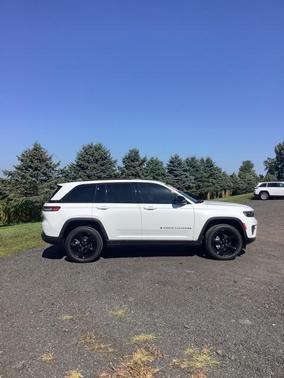 2023 Jeep Grand Cherokee Altitude