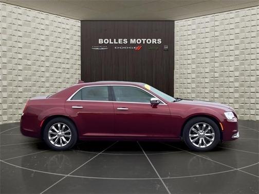 2017 Chrysler 300C Base