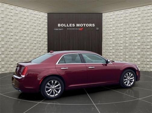 2017 Chrysler 300C Base