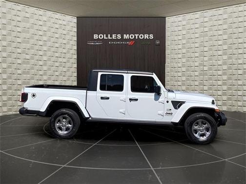 2021 Jeep Gladiator Sport