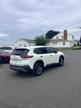 2022 Nissan Rogue S