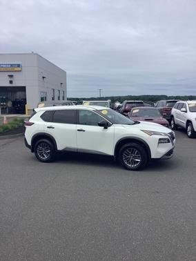 2022 Nissan Rogue S