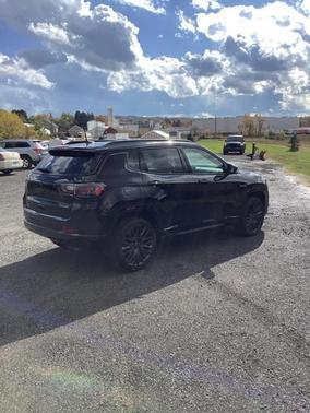 2022 Jeep Compass Altitude