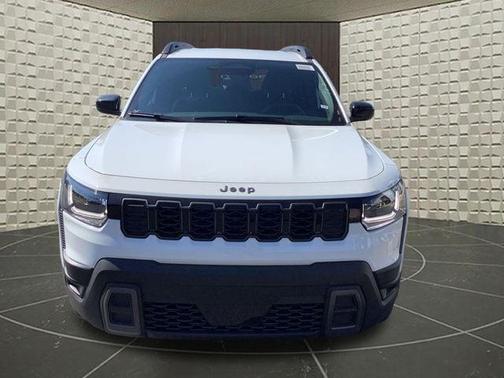 Bright White Clearcoat 2026 Jeep Cherokee LAREDO/LIMITED