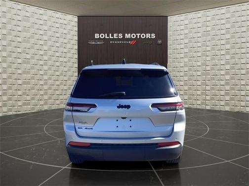 2022 Jeep Grand Cherokee L Laredo