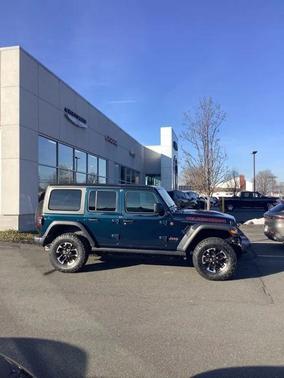 2025 Jeep Wrangler 4-Door Rubicon 4x4