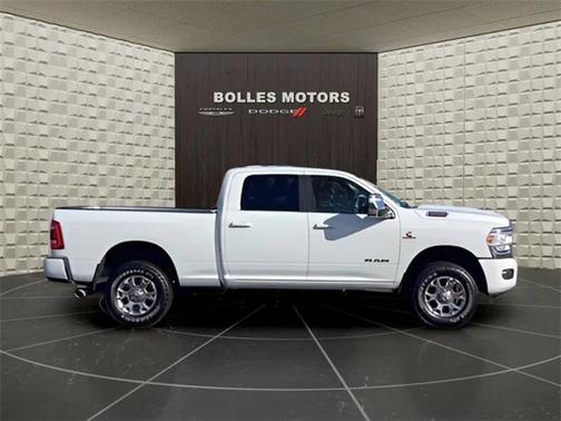 2024 RAM 2500 Laramie Crew Cab 4x4 64' Box