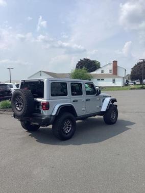2024 Jeep Wrangler Rubicon 392