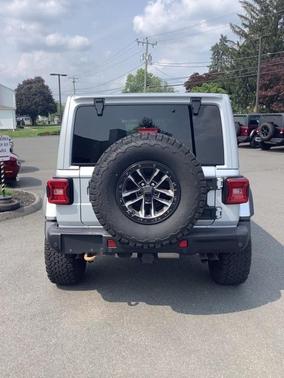 2024 Jeep Wrangler Rubicon 392