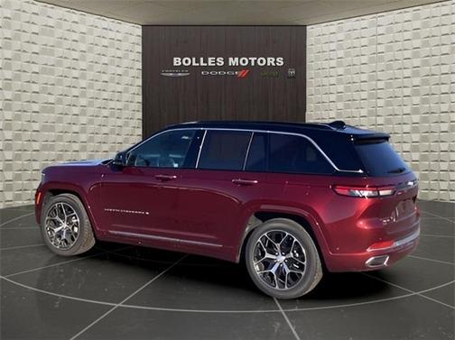 2025 Jeep Grand Cherokee Summit