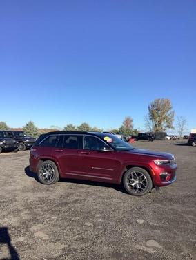 2025 Jeep Grand Cherokee Summit