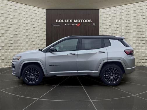2023 Jeep Compass Altitude