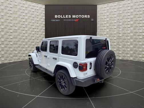 2024 Jeep Wrangler 4xe Sahara
