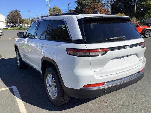 2025 Jeep Grand Cherokee Laredo X