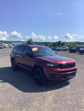 2022 Jeep Grand Cherokee L Laredo