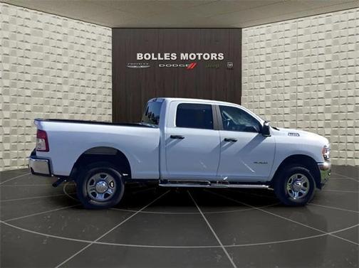 2024 RAM 2500 Big Horn Crew Cab 4x4 64' Box