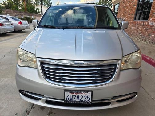 2011 Chrysler Town & Country Touring