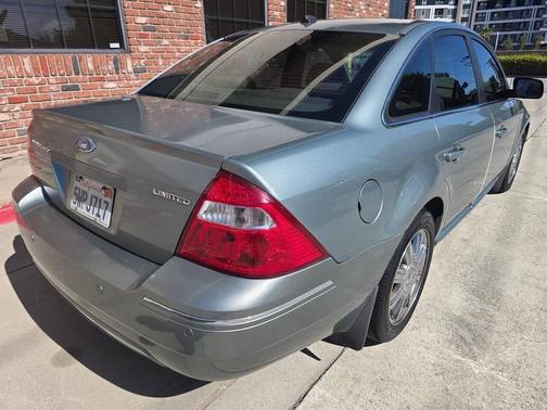 Titanium Green Metallic 2007 Ford Five Hundred Limited 4dr Sedan