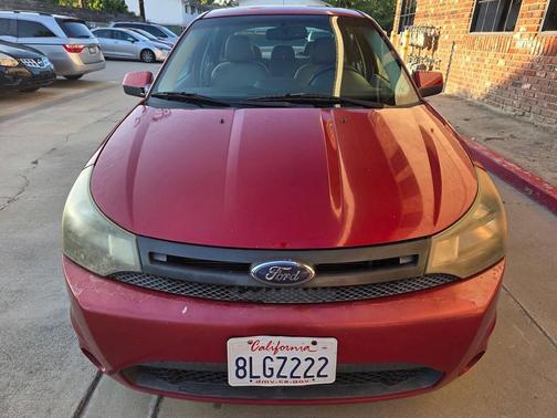 Sangria Red Metallic 2010 Ford Focus SES