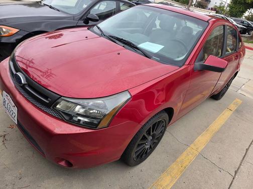 Sangria Red Metallic 2010 Ford Focus SES
