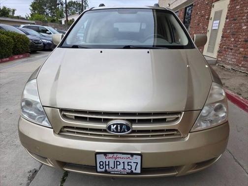 2008 Kia Sedona LX