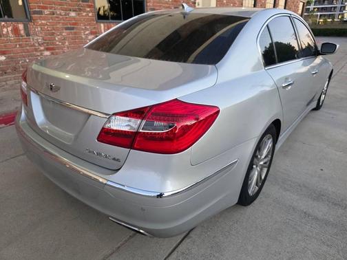 2012 Hyundai Genesis 4.6