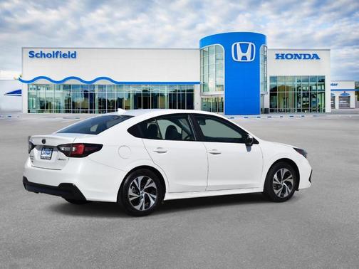 Crystal White Pearl 2025 Subaru Legacy Premium