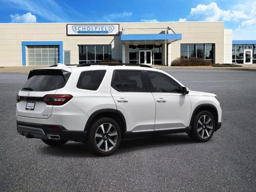 Platinum White Pearl 2023 Honda Pilot Elite