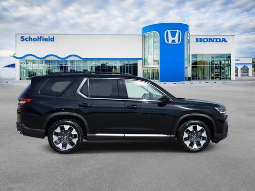 Crystal Black Pearl 2026 Honda Pilot Elite