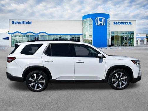 2025 Honda Pilot Touring