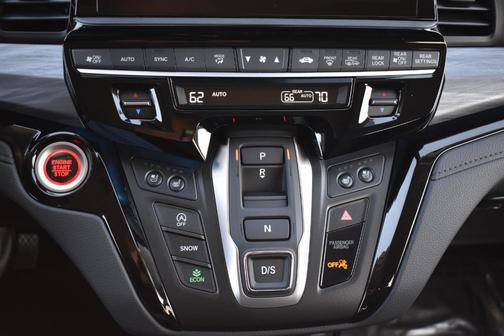 Platinum White Pearl 2026 Honda Odyssey Elite