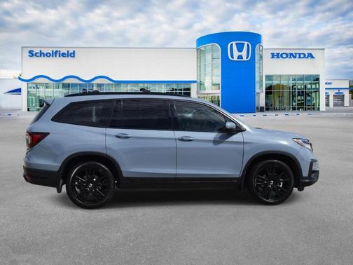 2022 Honda Pilot Black Edition
