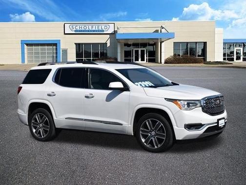 2019 GMC Acadia Denali