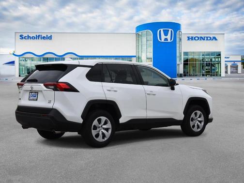 Ice 2024 Toyota RAV4 LE