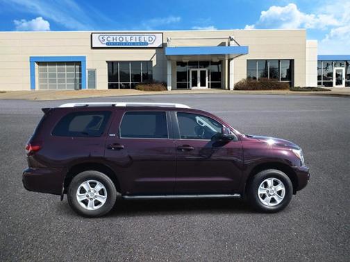 2018 Toyota Sequoia SR5