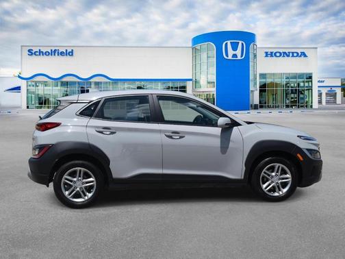 2022 Hyundai KONA SE
