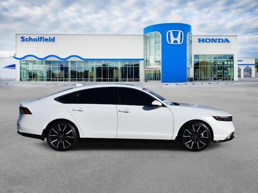2023 Honda Accord Hybrid Touring