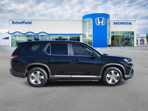 2023 Honda Pilot EX-L 8-Passenger