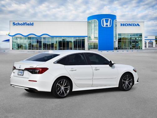 2022 Honda Civic Touring