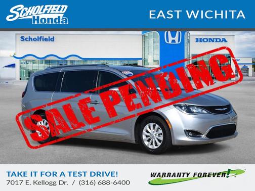 2019 Chrysler Pacifica Touring-L