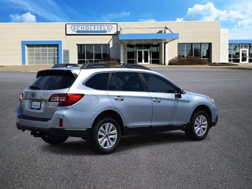 Ice Silver Metallic 2017 Subaru Outback 2.5i Premium