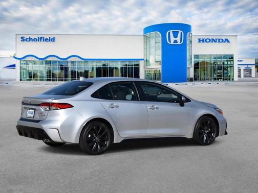 2024 Toyota Corolla Hybrid SE