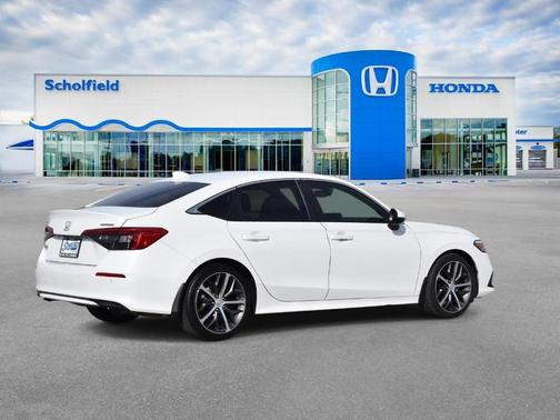 2022 Honda Civic Touring