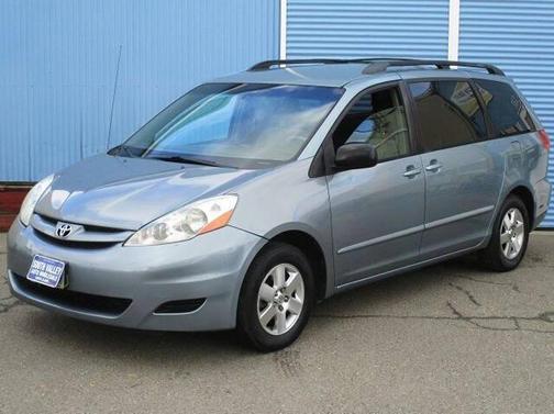 2009 Toyota Sienna LE
