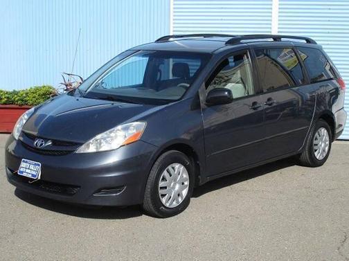 2008 Toyota Sienna LE