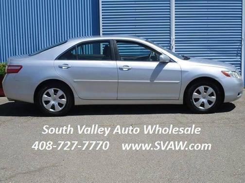 Titanium Metallic 2007 Toyota Camry LE V6