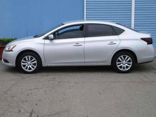 Brilliant Silver 2014 Nissan Sentra SV
